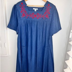 Go softly patio dress denim blue embroidered XL